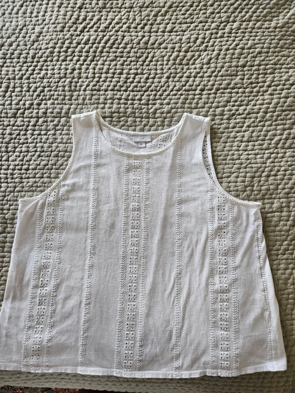 j jill White Eyelet Cotton Tank - large - Picture 1 of 6
